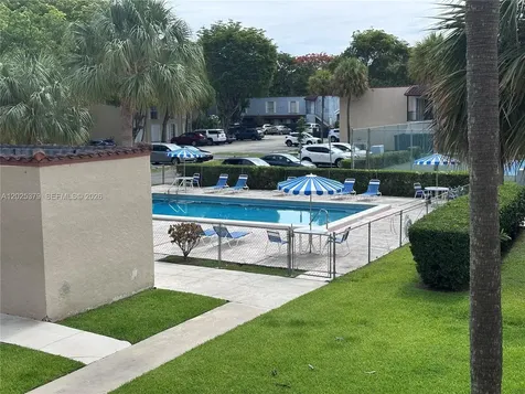 10834 N Kendall Drive Miami FL 33176