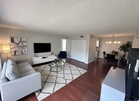 10834 N Kendall Drive Miami FL 33176