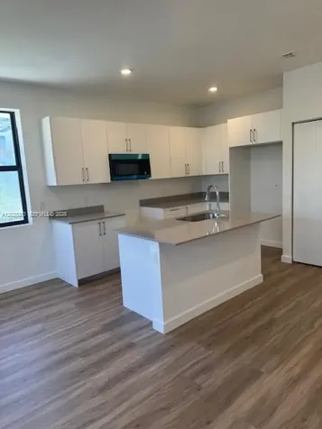 48 NW 10th Terrace Florida City FL 33034