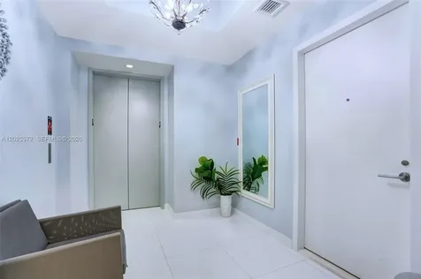 851 NE 1st Avenue Miami FL 33132
