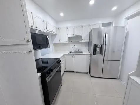 1825 S Ocean Drive Hallandale Beach FL 33009