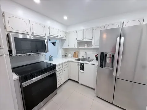 1825 S Ocean Drive Hallandale Beach FL 33009