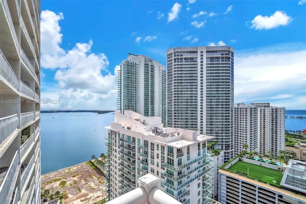 1200 Brickell Bay Drive Miami FL 33131