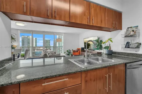 1200 Brickell Bay Drive Miami FL 33131