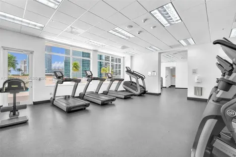 1200 Brickell Bay Drive Miami FL 33131
