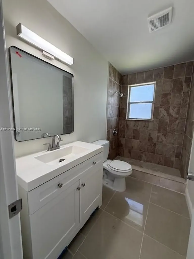 2711 Dewey Street Hollywood FL 33020