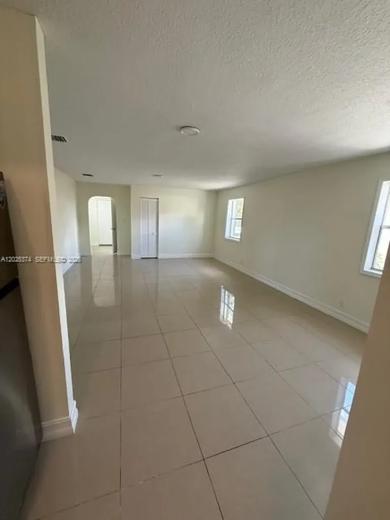 2711 Dewey Street Hollywood FL 33020