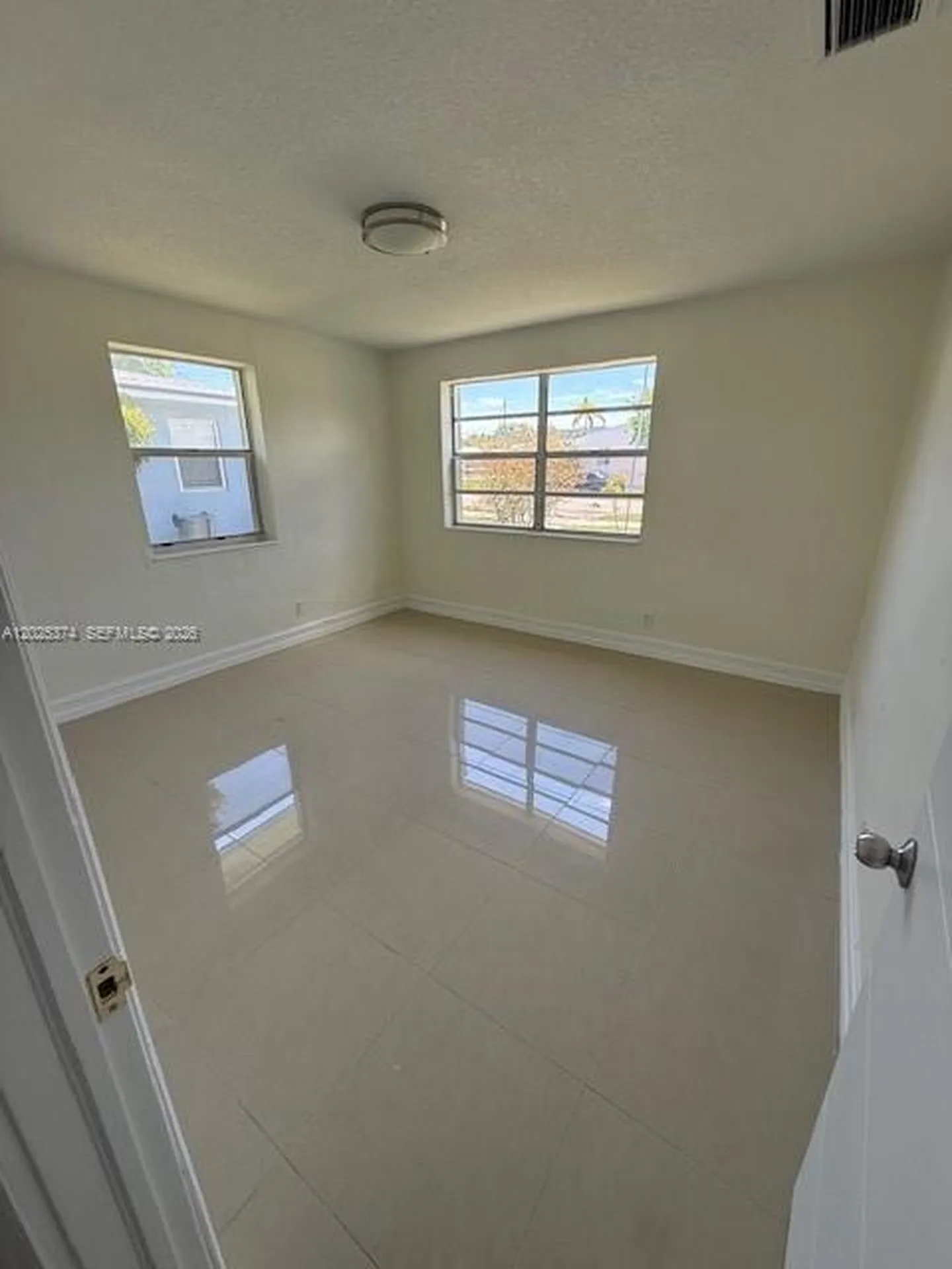 2711 Dewey Street Hollywood FL 33020