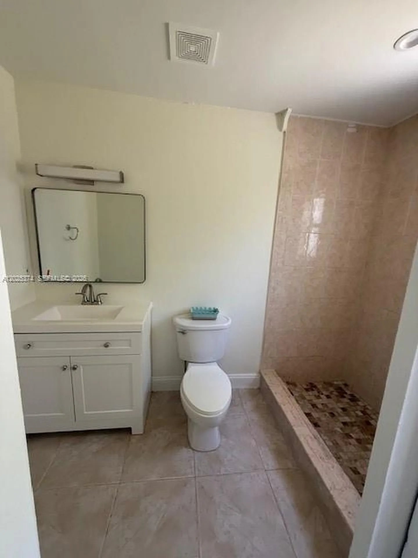 2711 Dewey Street Hollywood FL 33020