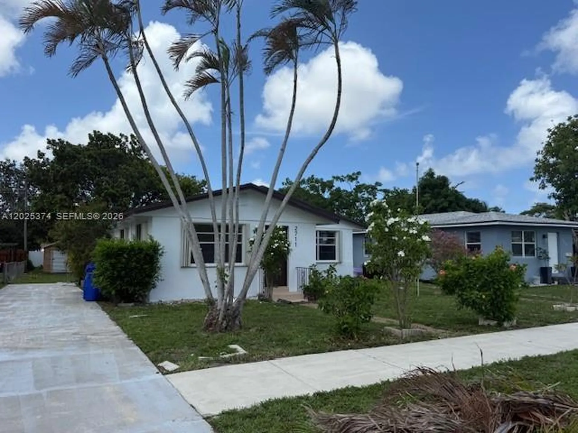 2711 Dewey Street Hollywood FL 33020