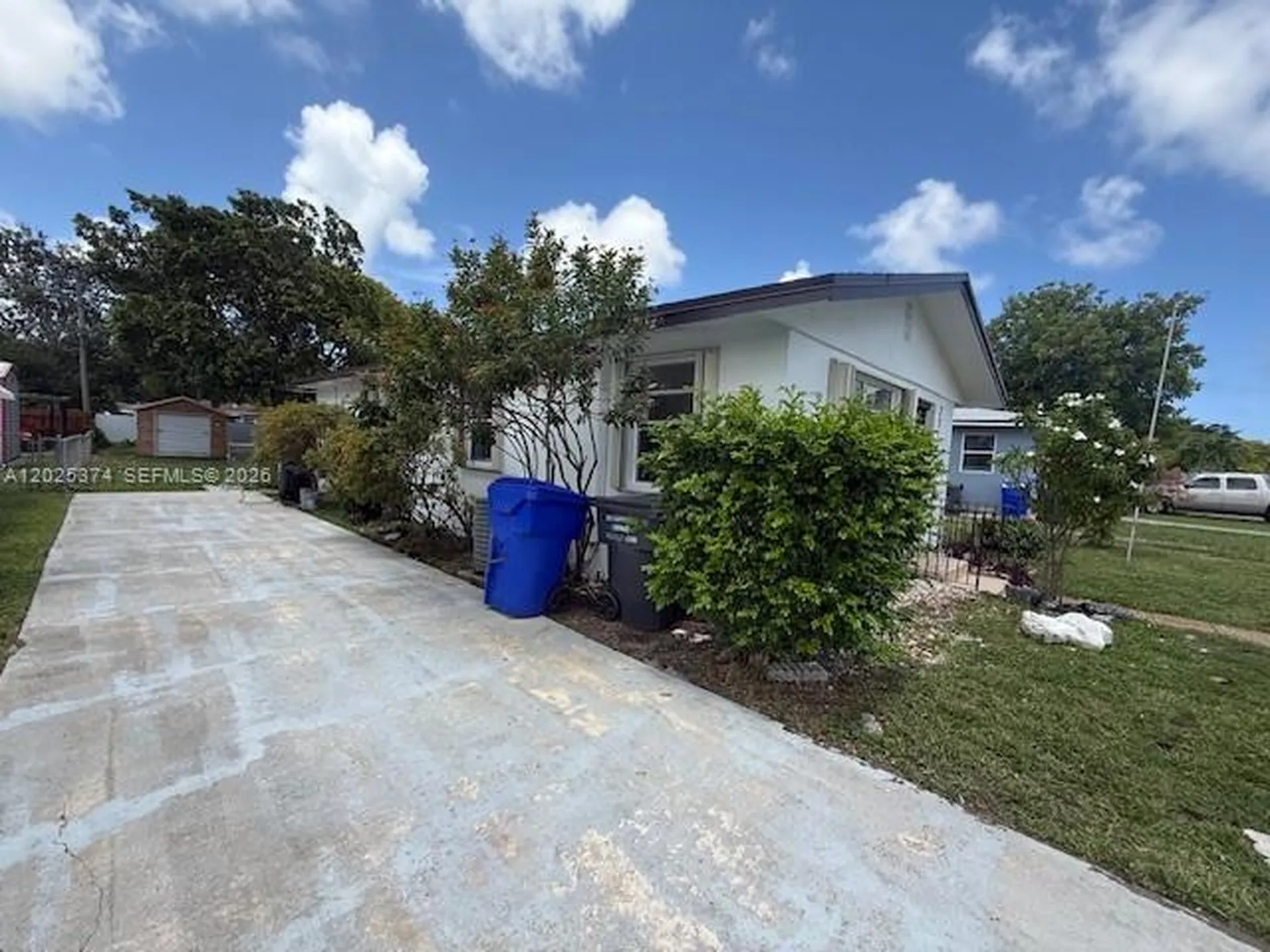 2711 Dewey Street Hollywood FL 33020