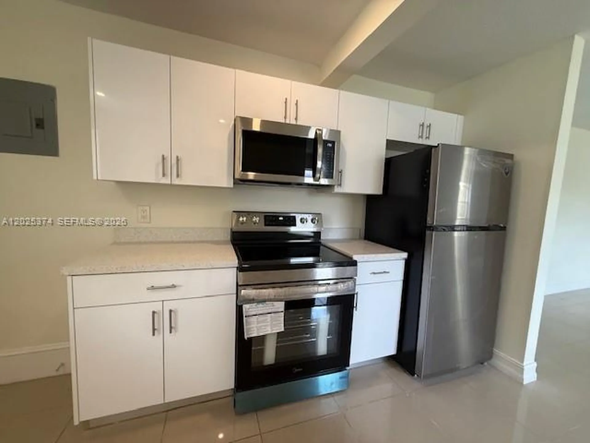 2711 Dewey Street Hollywood FL 33020
