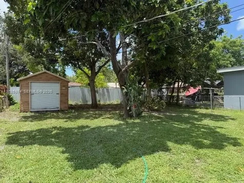 2711 Dewey Street Hollywood FL 33020