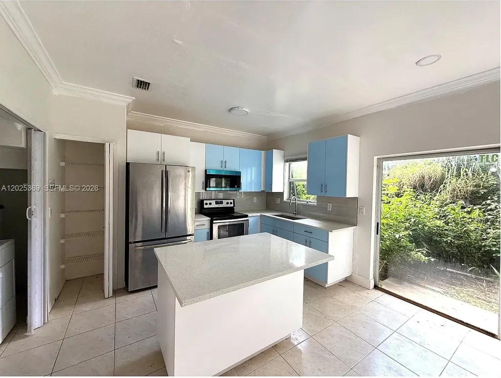 1512 SE 31st Court Homestead FL 33035