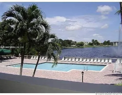 9230 Lagoon Place Davie FL 33324