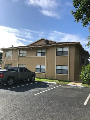 6660 W 26th Court Hialeah FL 33016