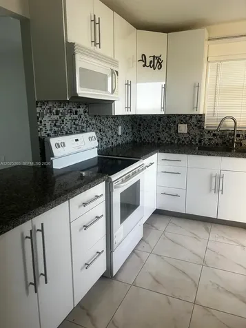 16400 NE 17th Avenue North Miami Beach FL 33162
