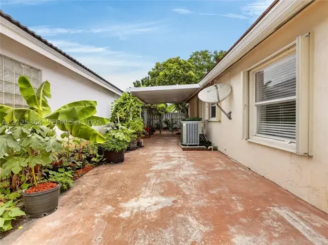 16543 NW 5th Court Pembroke Pines FL 33028