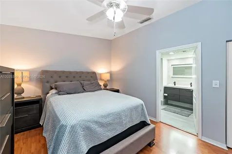 9046 NW 121st Terrace Hialeah Gardens FL 33018