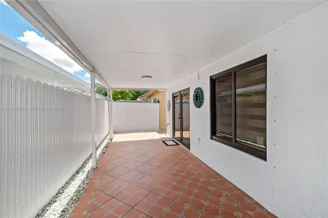 9046 NW 121st Terrace Hialeah Gardens FL 33018