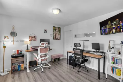 212 NE 3rd Street Hallandale Beach FL 33009
