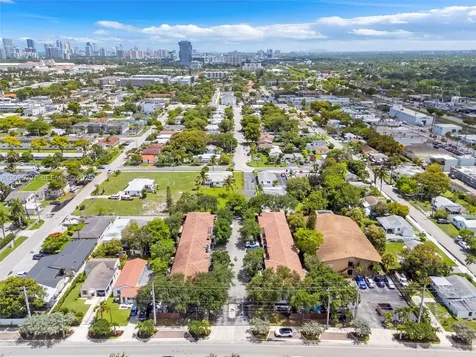 212 NE 3rd Street Hallandale Beach FL 33009