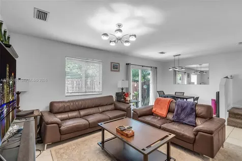 212 NE 3rd Street Hallandale Beach FL 33009