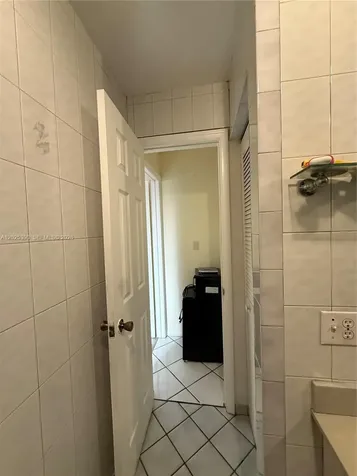 35XX W 75th Place Hialeah FL 33018