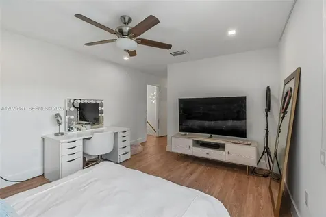 7140 SW 55th Terrace W Miami FL 33155