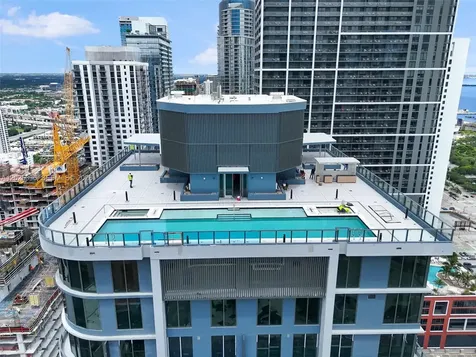 121 NE 5th Street Miami FL 33132