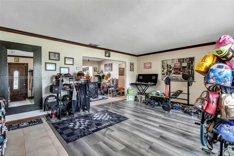 1620 NW 122nd Avenue Pembroke Pines FL 33026