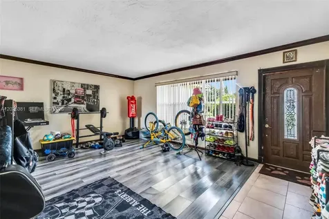 1620 NW 122nd Avenue Pembroke Pines FL 33026