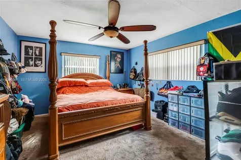 1620 NW 122nd Avenue Pembroke Pines FL 33026