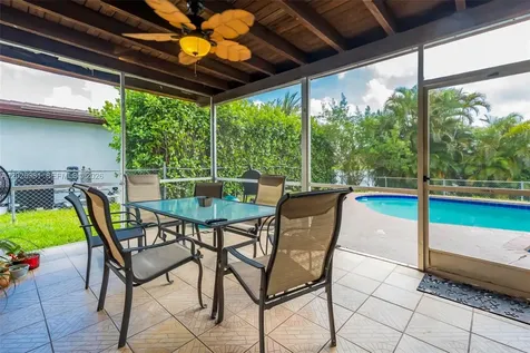 1620 NW 122nd Avenue Pembroke Pines FL 33026