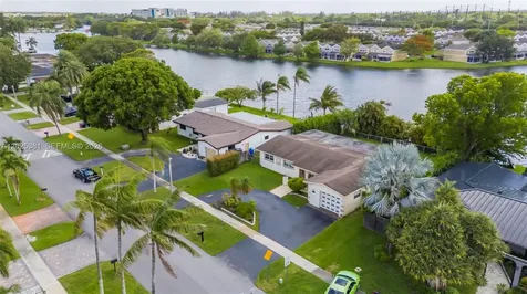 1620 NW 122nd Avenue Pembroke Pines FL 33026