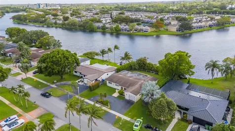 1620 NW 122nd Avenue Pembroke Pines FL 33026