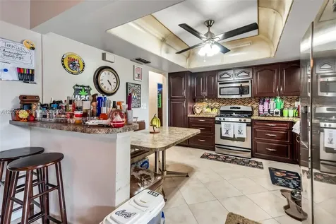 1620 NW 122nd Avenue Pembroke Pines FL 33026