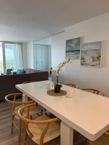 5401 Collins Avenue Miami Beach FL 33140
