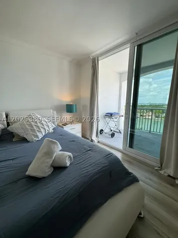 5401 Collins Avenue Miami Beach FL 33140
