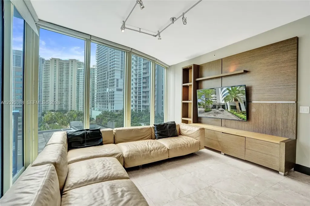 333 Las Olas Way Fort Lauderdale FL 33301