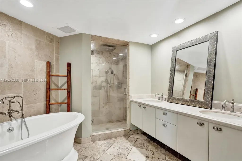 333 Las Olas Way Fort Lauderdale FL 33301