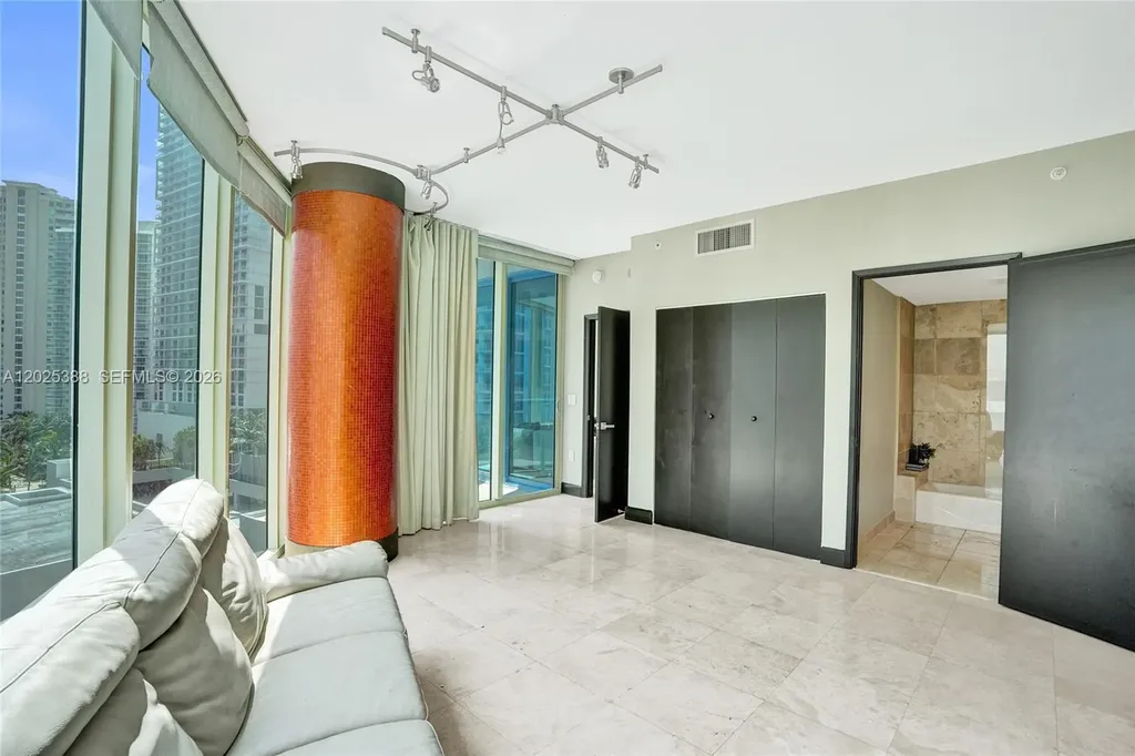 333 Las Olas Way Fort Lauderdale FL 33301