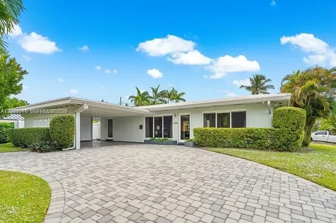 2200 SE 19 Street Fort Lauderdale FL 33316