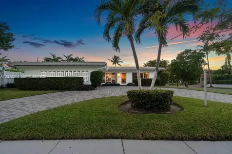 2200 SE 19 Street Fort Lauderdale FL 33316