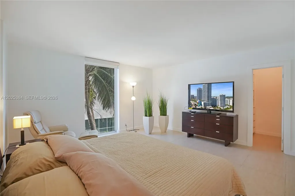 4001 S Ocean Drive Hollywood FL 33019