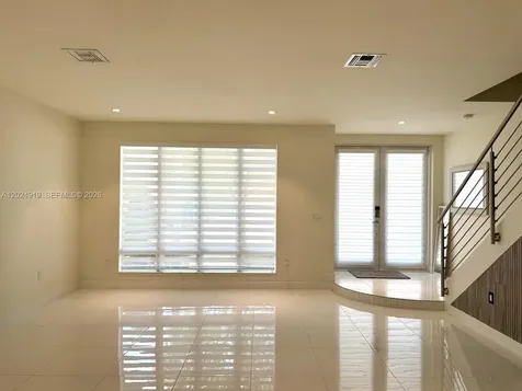 6311 NW 103rd Passage Doral FL 33178