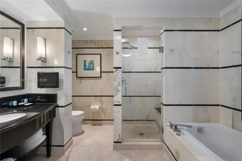 4391 Collins Avenue Miami Beach FL 33140