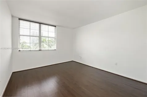 19501 E Country Club Drive Aventura FL 33180