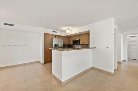 19501 E Country Club Drive Aventura FL 33180