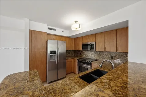 19501 E Country Club Drive Aventura FL 33180